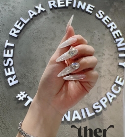 THER NAIL SPACE  
